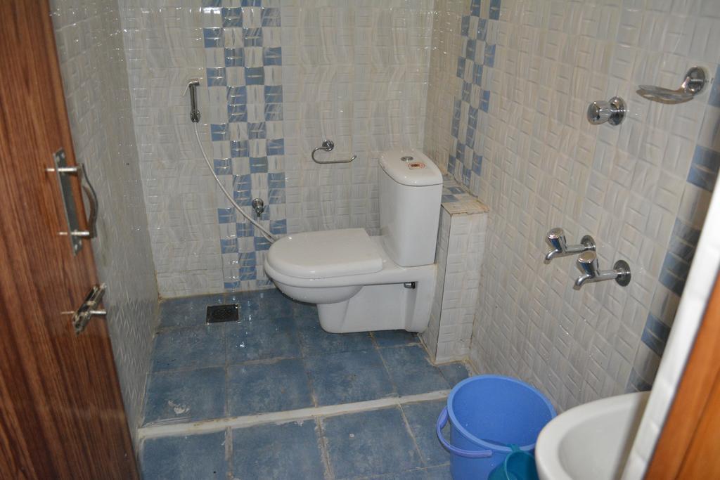Jp Nivaas Guest House Mayiladuthurai Exterior foto